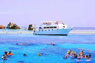 Tiran Island Excursion by Boat
